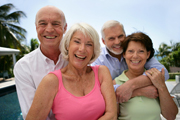 Photo seniors dependance produit Alptis compagnie d'assurance en mutuelle santé